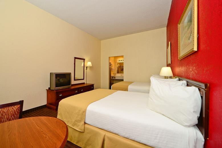 Manchester Heritage Inn & Suites Esterno foto