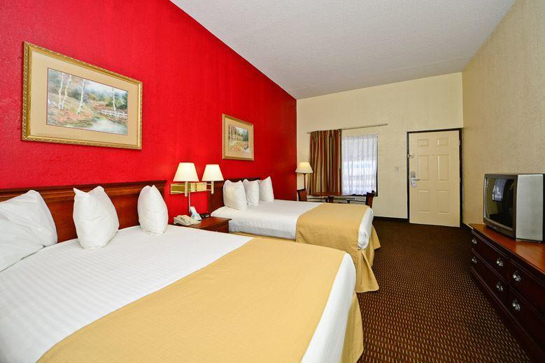 Manchester Heritage Inn & Suites Esterno foto