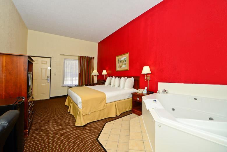 Manchester Heritage Inn & Suites Esterno foto